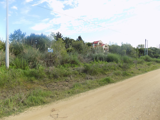 TERRENO ESQUINERO EN PUNTA RUBIA